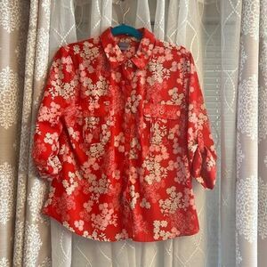 EUC Laura Scott  long roll tab sleeve top large petite